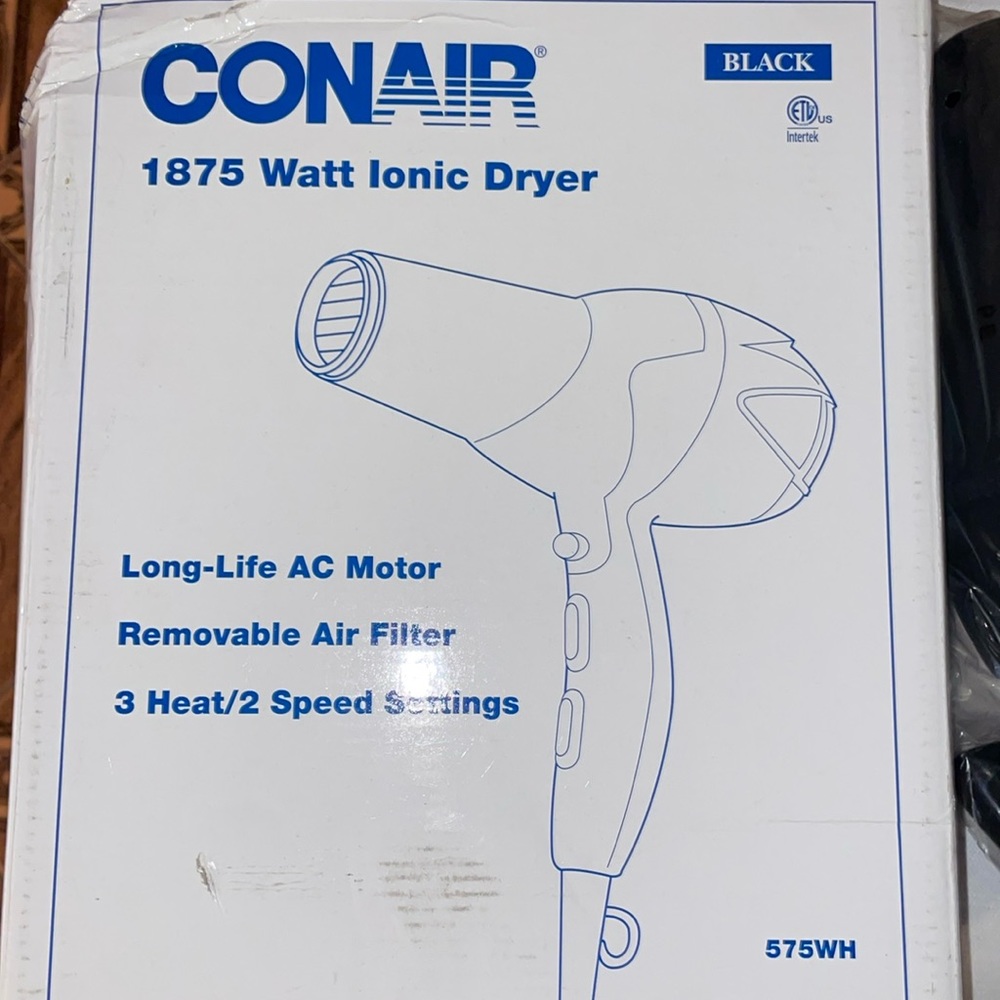 NIB Conair 1875 Watt Ionic Dryer